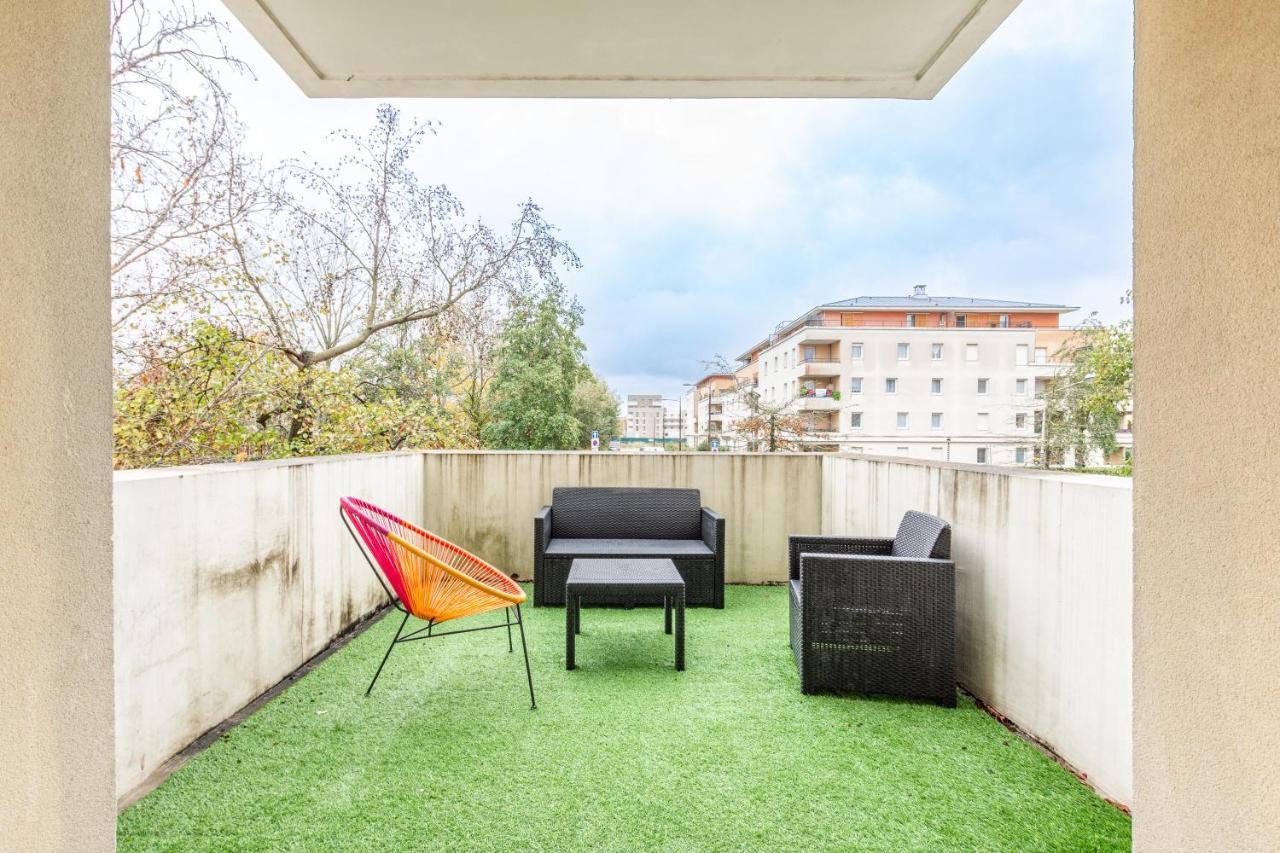 Mona, F2 Pour 4 Pers. - Fairytale Factory Apartment Bussy-Saint-Georges Bagian luar foto